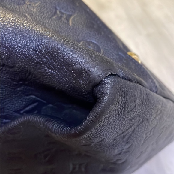 SOLD - Picture 4 of 9